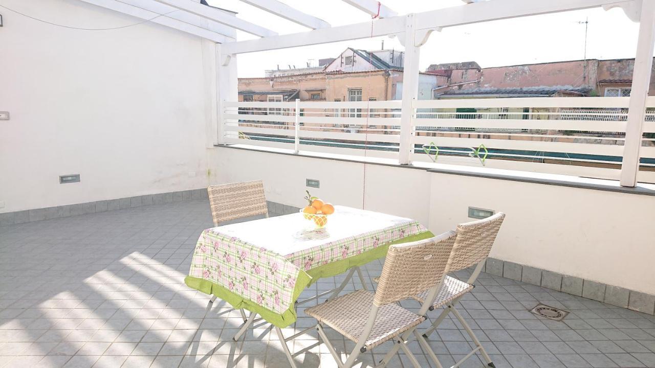 Sky-Terrace In Central Station, 3 Bedrooms Napoli Esterno foto