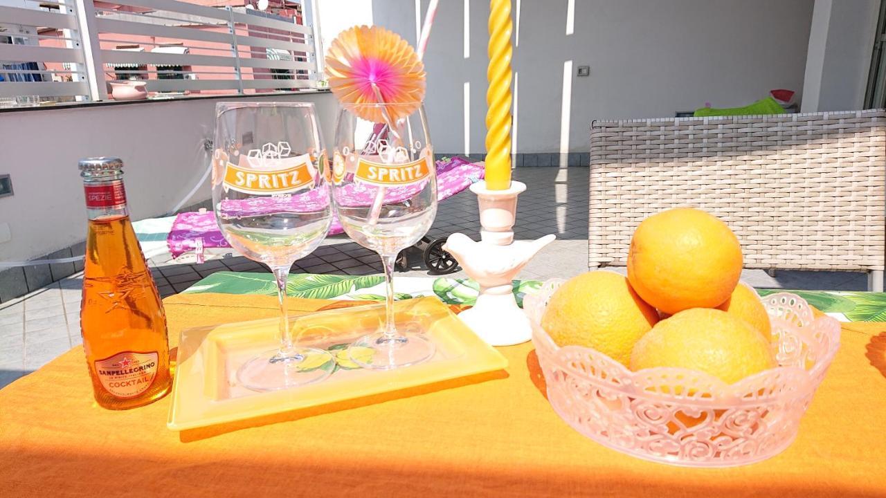 Sky-Terrace In Central Station, 3 Bedrooms Napoli Esterno foto